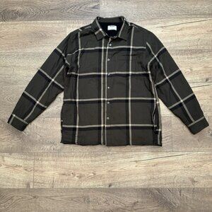 OLD NAVY Mens Cozy Fleece Lined Snap Shaket Shirt Size L Green Plaid Outdoors